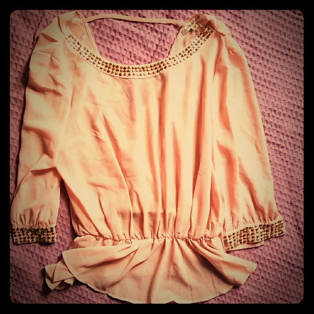 Beautiful top by pastel design size lg new!!!